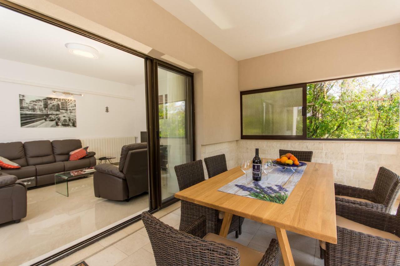 Holiday Home Ruzmarin Trogir Exterior photo