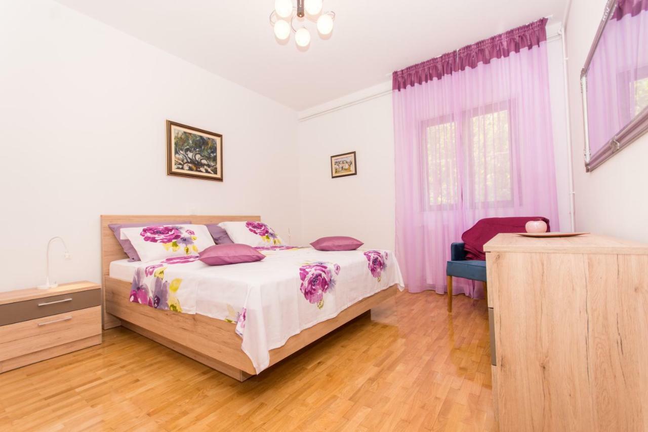 Holiday Home Ruzmarin Trogir Exterior photo